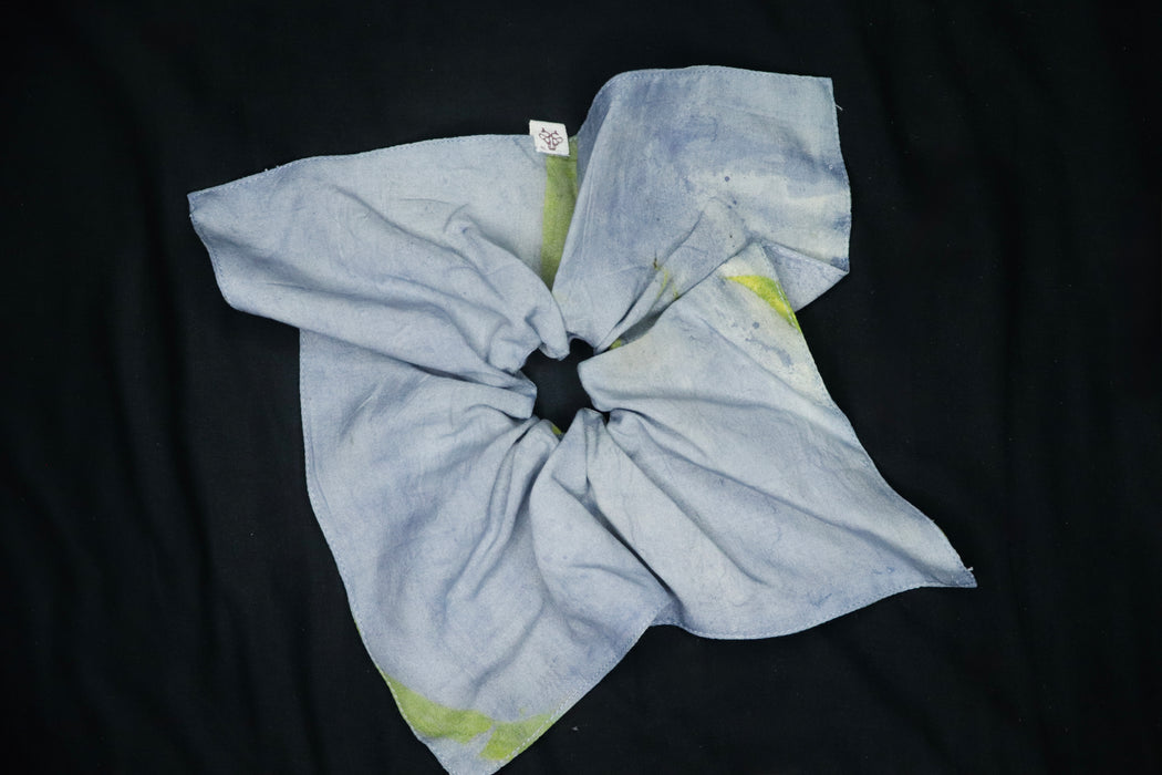 SQUARE SCRUNCHIE - INDIGO