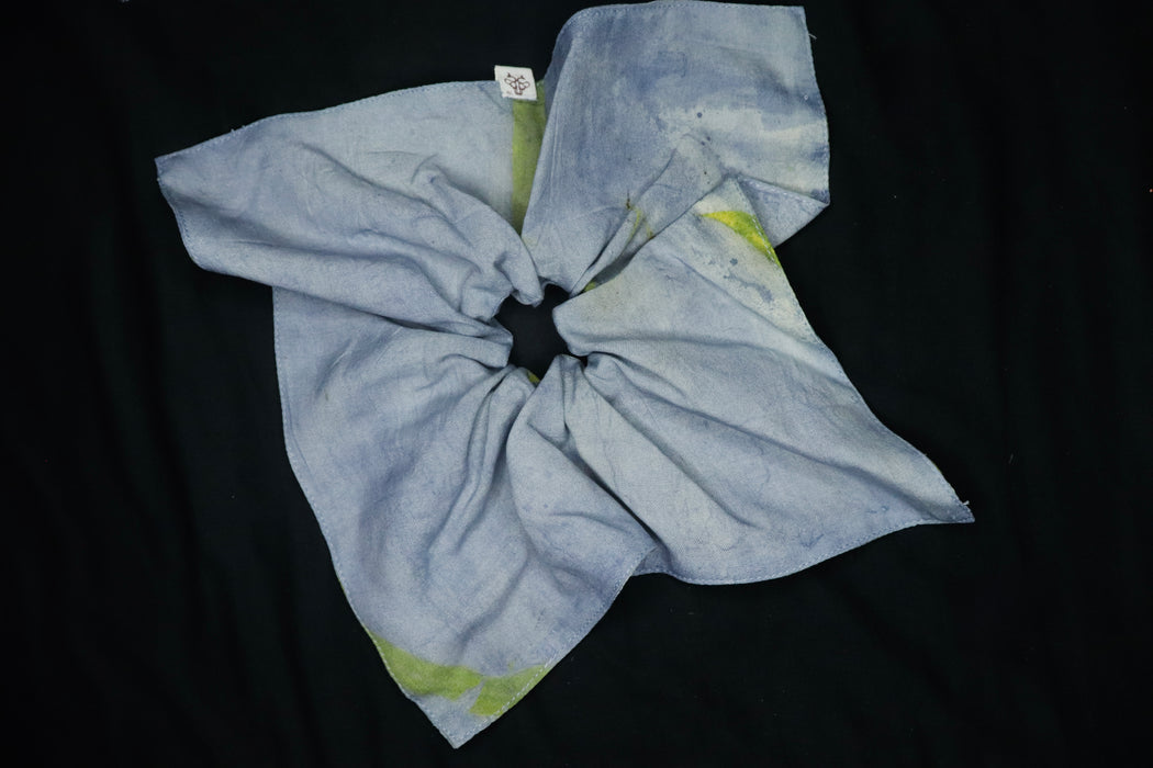 SQUARE SCRUNCHIE - INDIGO
